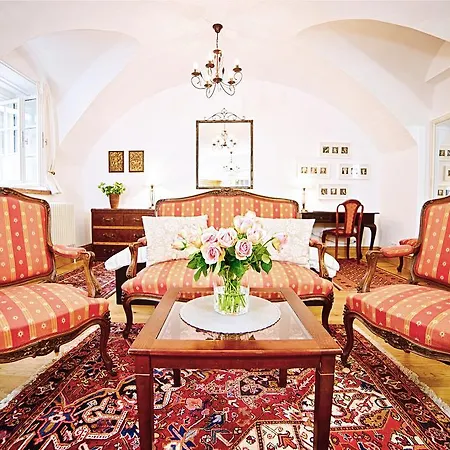 Salzburg Place To Stay Exterior photo